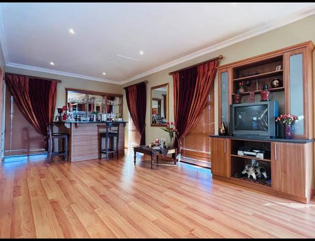 3 BEDROOM HOUSE FOR SALE IN THREE RIVERS EAST